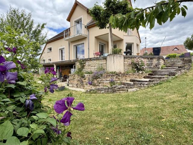 Maison 5 pièces 160 m²