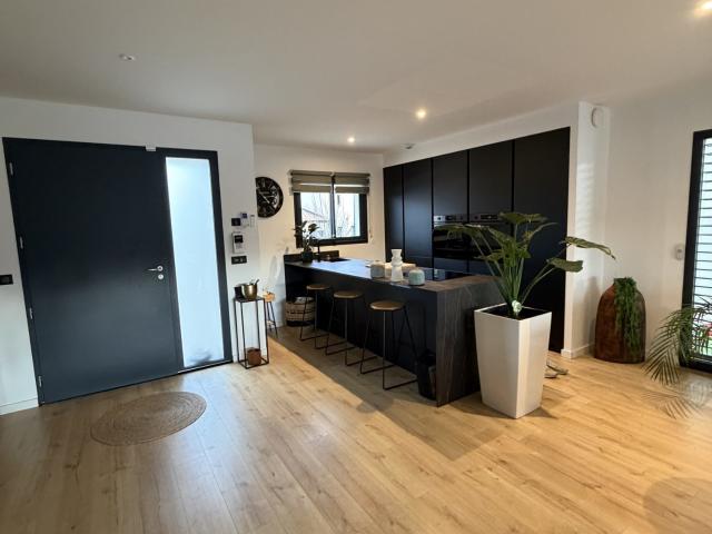 Maison 5 pièces 160 m²