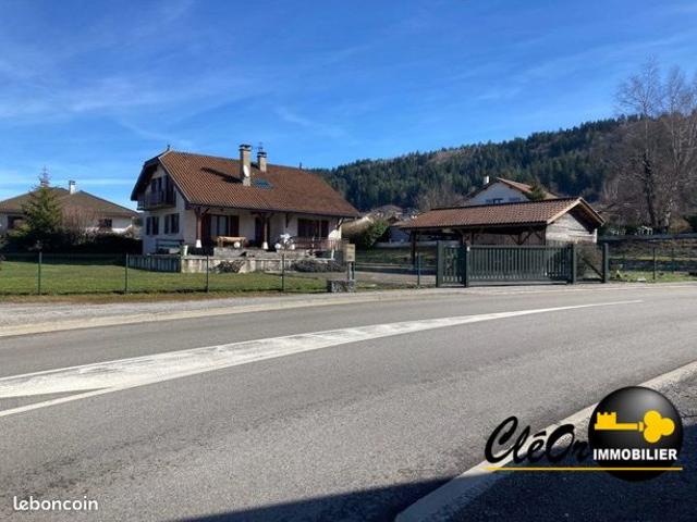 Maison 5 pièces 160 m²