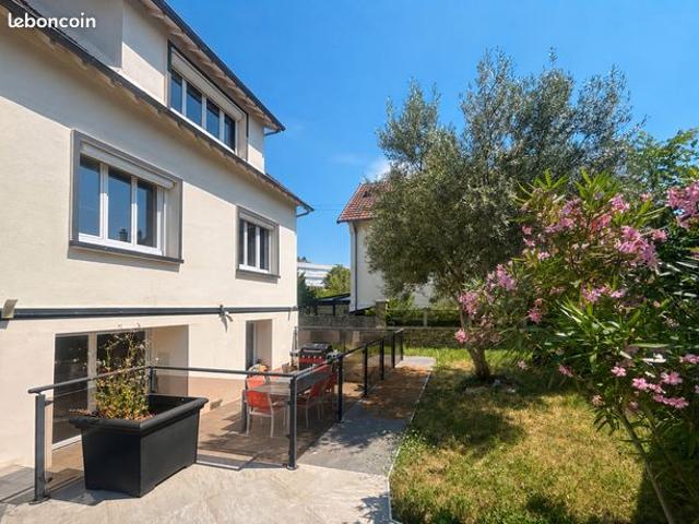 Maison 5 pièces 160 m²