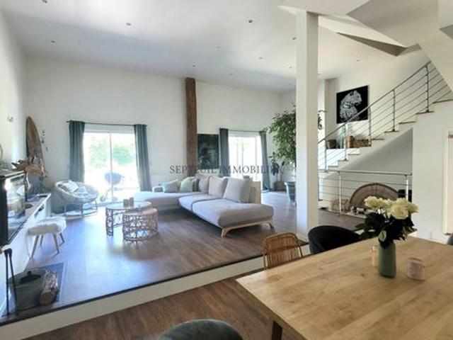 Maison 5 pièces 160 m²