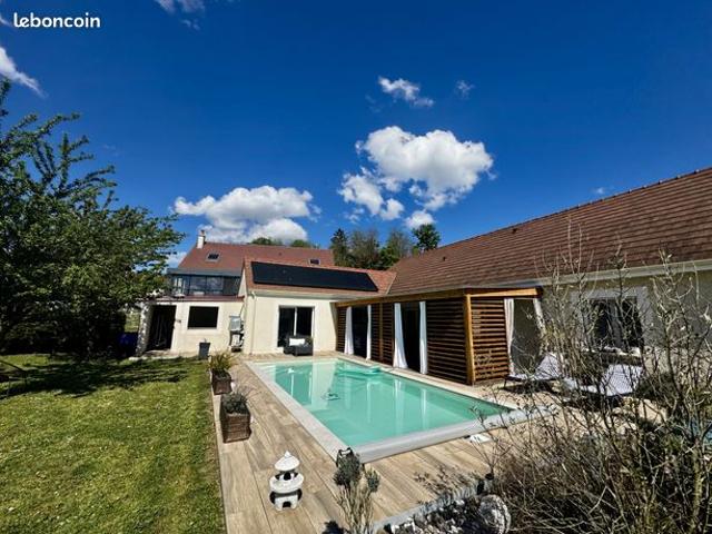 Maison 5 pièces 160 m²