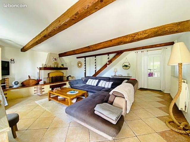Maison 5 pièces 160 m²