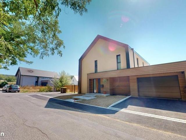 Maison 5 pièces 160 m²