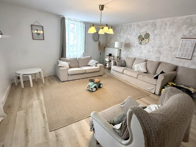 Maison 5 pièces 160 m²
