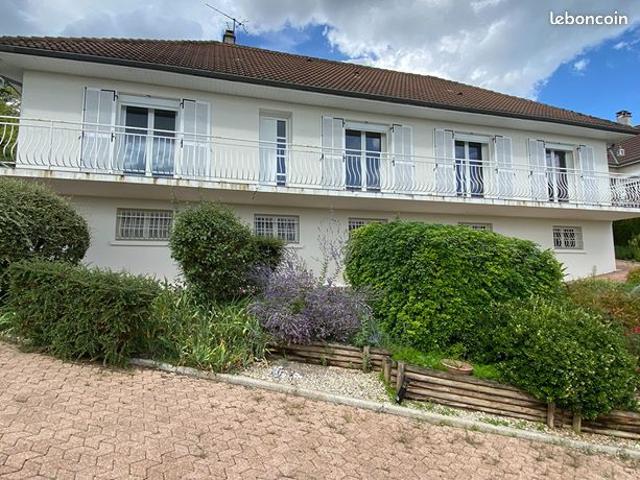Maison 5 pièces 160 m²