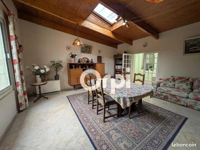 Maison 5 pièces 160 m²