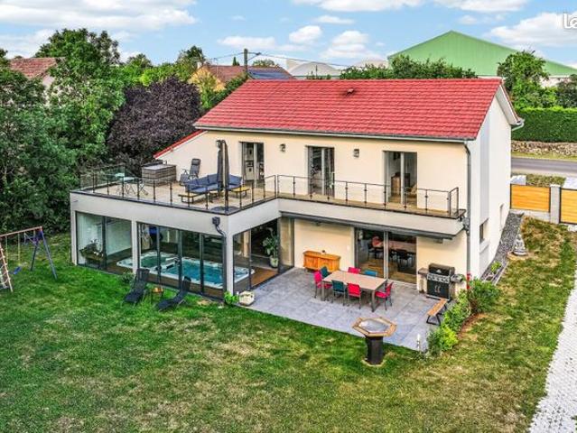 Maison 5 pièces 160 m²