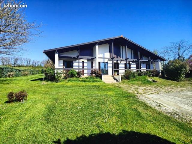 Maison 5 pièces 160 m²