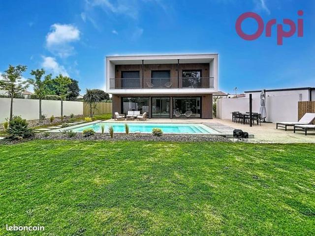 Maison 5 pièces 160 m²