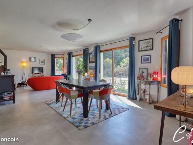 Maison 5 pièces 161 m²