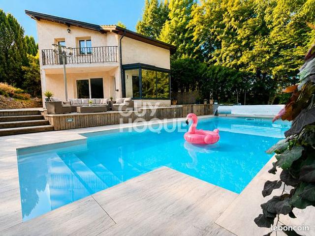 Maison 5 pièces 161 m²