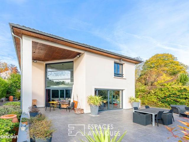 Maison 5 pièces 161 m²