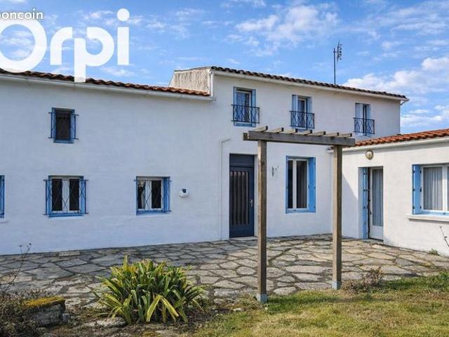 Maison 5 pièces 161 m²