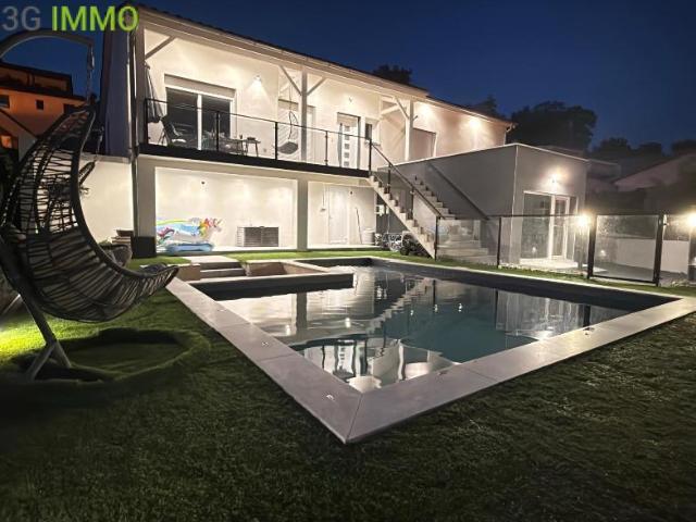 Maison 5 pièces 161 m²