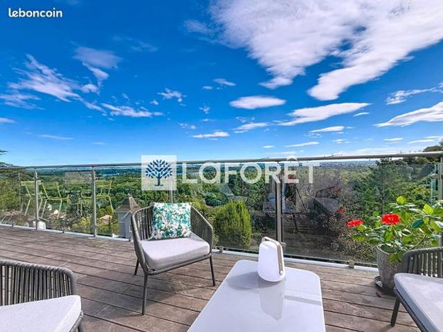 Maison 5 pièces 161 m²