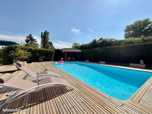 Maison 6 pièces 161 m²