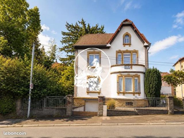 Maison 5 pièces 161 m²