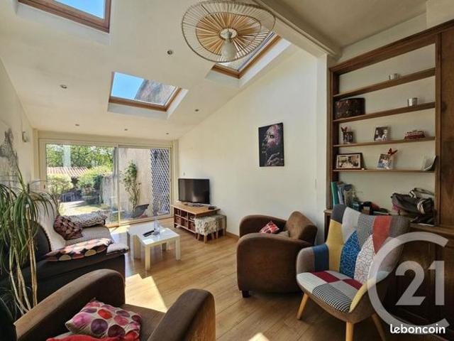 Maison 5 pièces 161 m²