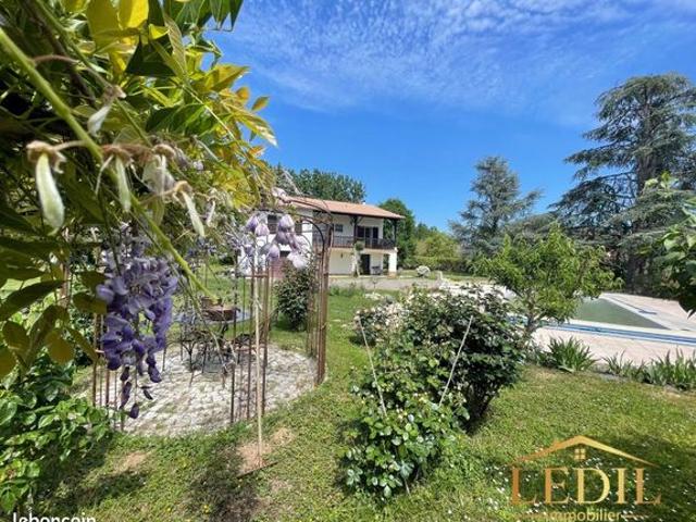 Maison 5 pièces 162 m²