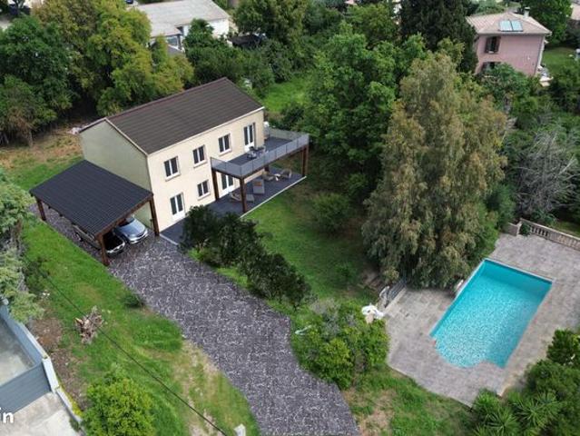 Maison 5 pièces 162 m²