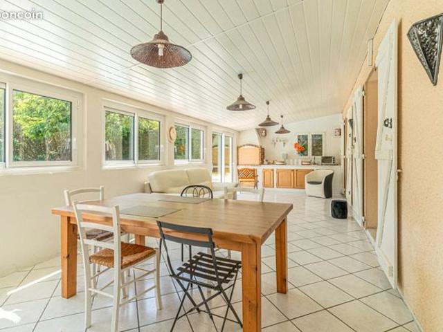 Maison 5 pièces 162 m²