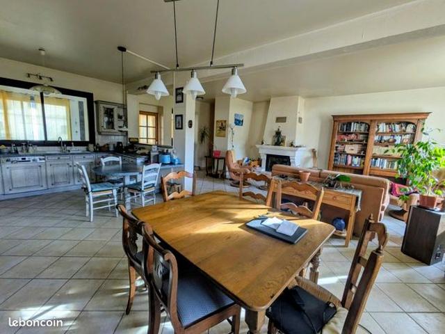 Maison 5 pièces 162 m²