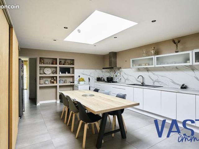 Maison 5 pièces 162 m²