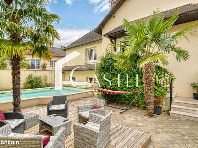 Maison 5 pièces 162 m²