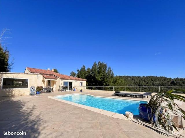 Maison 5 pièces 231 m²