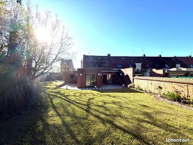 Maison 5 pièces 162 m²