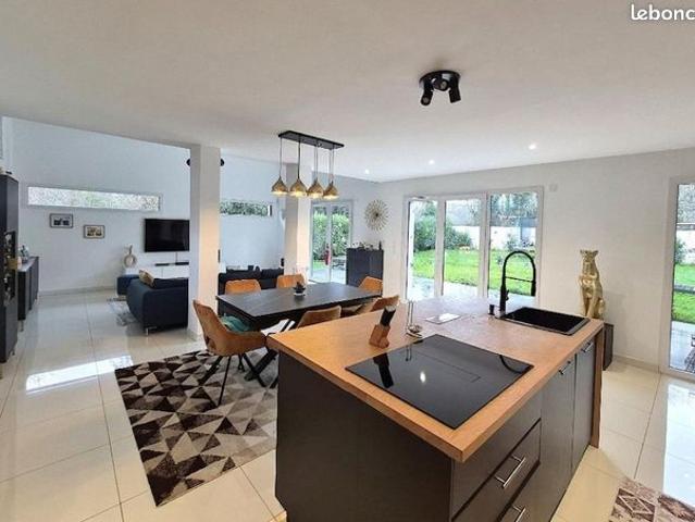 Maison 5 pièces 163 m²