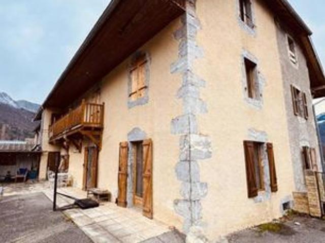 Maison 5 pièces 163 m²