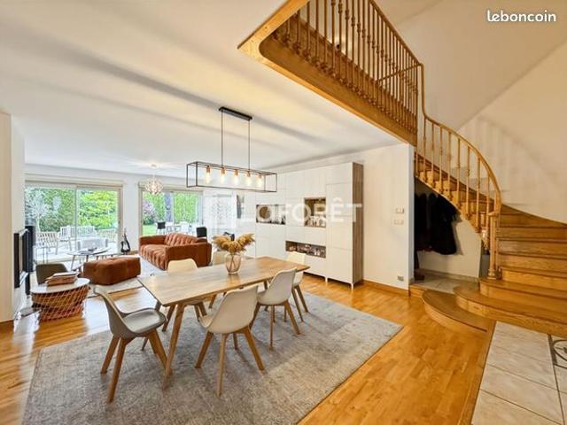 Maison 5 pièces 163 m²
