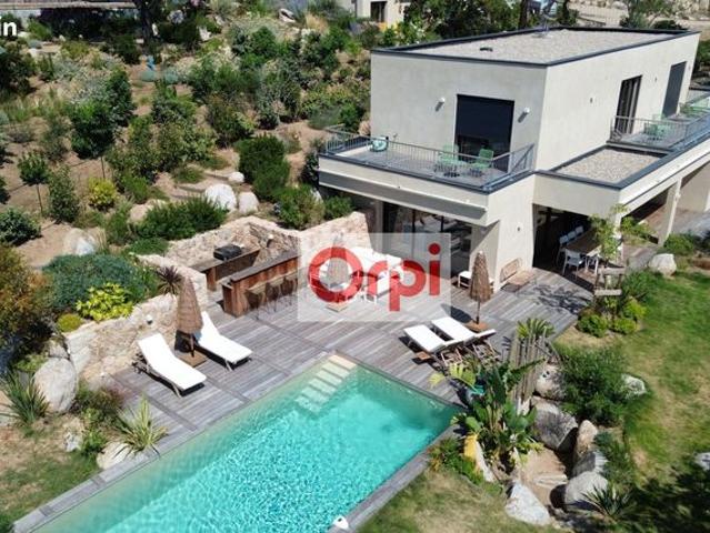 Maison 5 pièces 163 m²