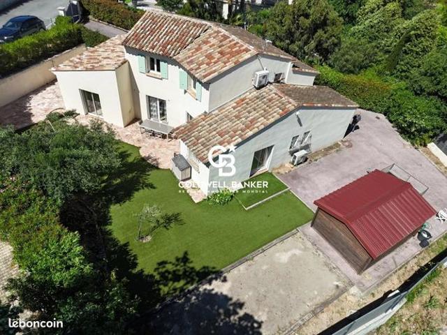 Maison 5 pièces 163 m²