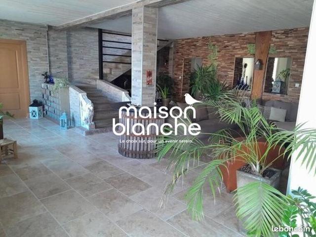Maison 5 pièces 174 m²