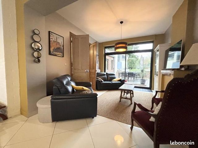 Maison 5 pièces 174 m²