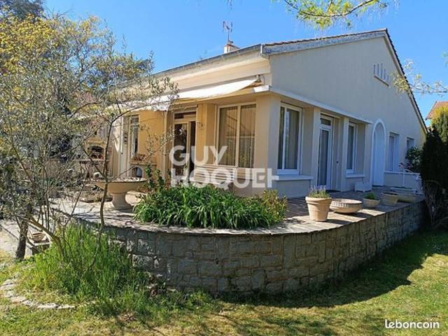 Maison 5 pièces 174 m²