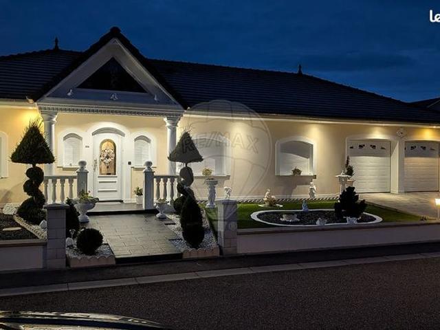 Maison 5 pièces 174 m²