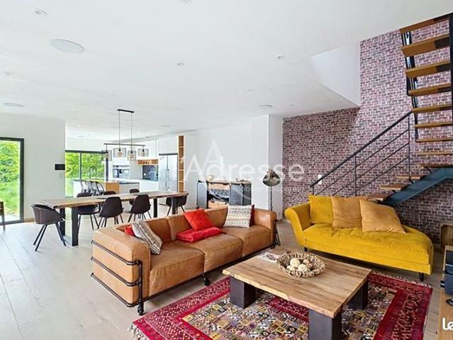 Maison 5 pièces 174 m²