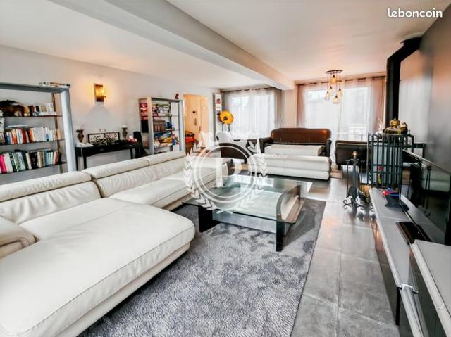 Maison 5 pièces 174 m²