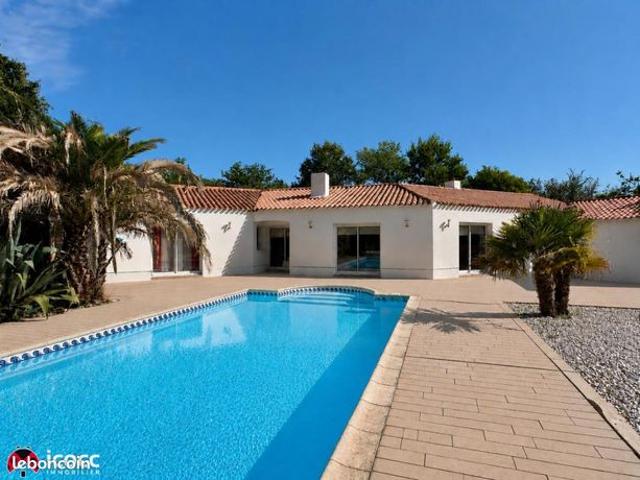Maison 5 pièces 174 m²