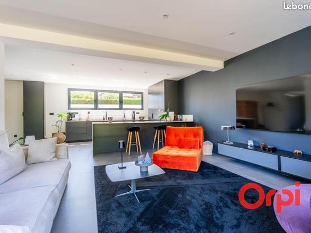 Maison 5 pièces 174 m²