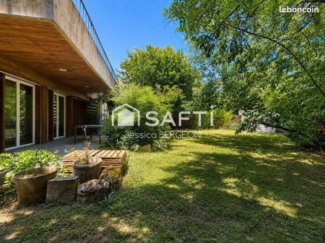 Maison 5 pièces 174 m²