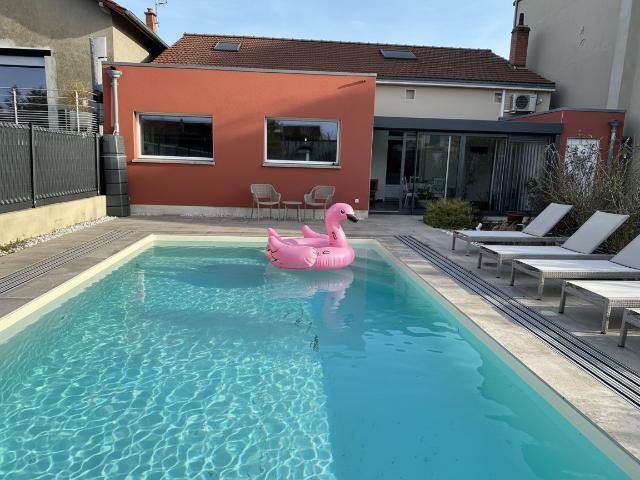 Maison 5 pièces 151 m²