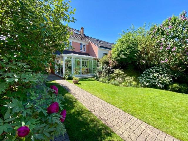 Maison 5 pièces 174 m²