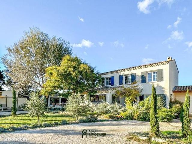 Maison 5 pièces 175 m²