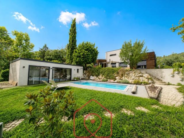 Maison 5 pièces 175 m²