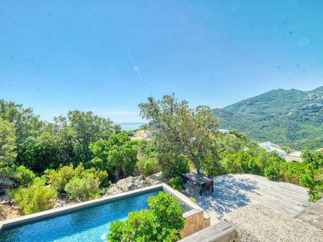 Maison 5 pièces 176 m²